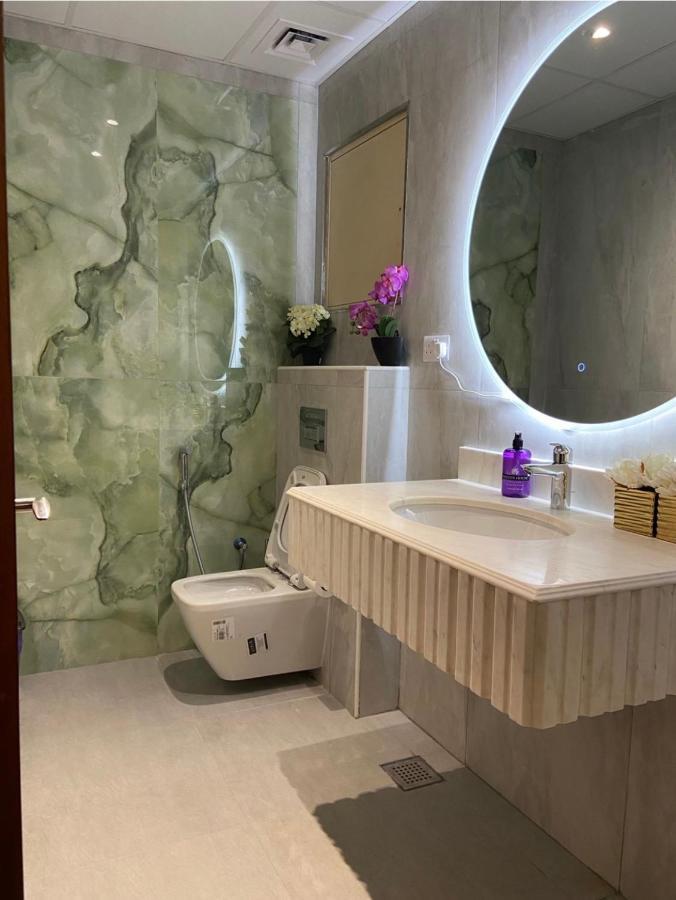 Usmans 1 Bedroom 4 Beds Jbr Huge Sea View 120 Sqm 2 Balconies Dubai Ngoại thất bức ảnh